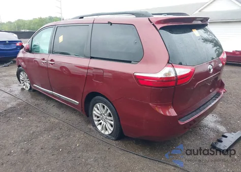 2015 Toyota Sienna Xle 8 Passenger z USA, uszkodzony, nr VIN 5TDYK3DC3FS566341